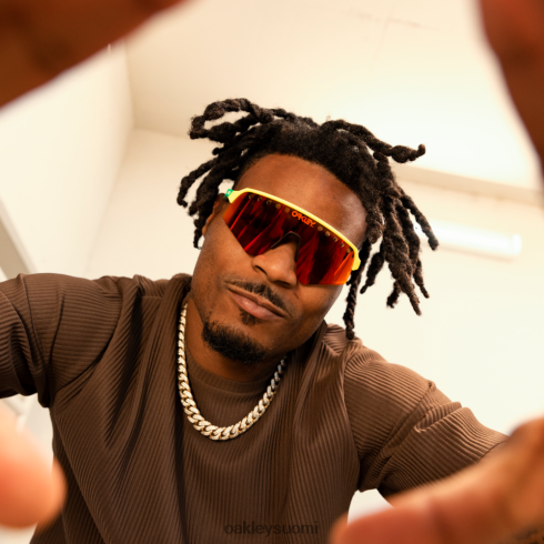 Oakley sutro lite sweep (ilmattu) prizm rubiinilinssit, tennispallon keltainen kehys silmälasit 2T48V4233