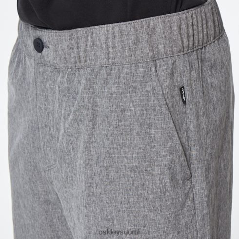 Oakley seikkailu chino short tummanharmaa kanerva vaatteet 2T48V42842